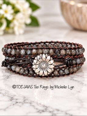 FRIENDSHIP BRACELET Daisy Button Leather and Quartz Adjustable Wrap Hand…